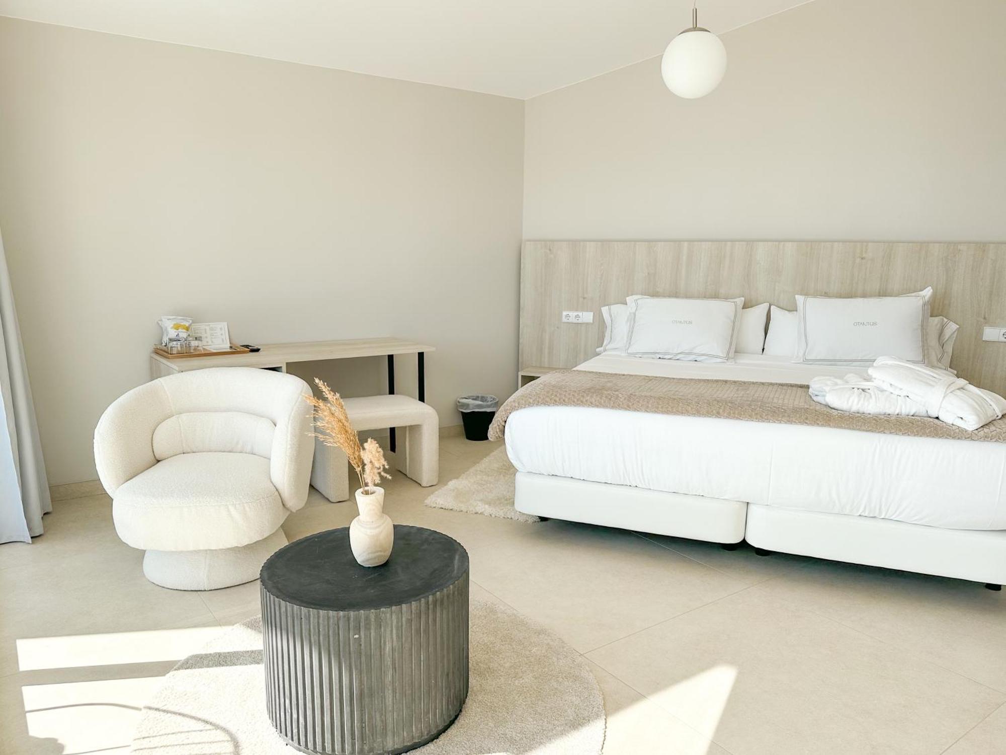 Otantus Hotel موروس المظهر الخارجي الصورة